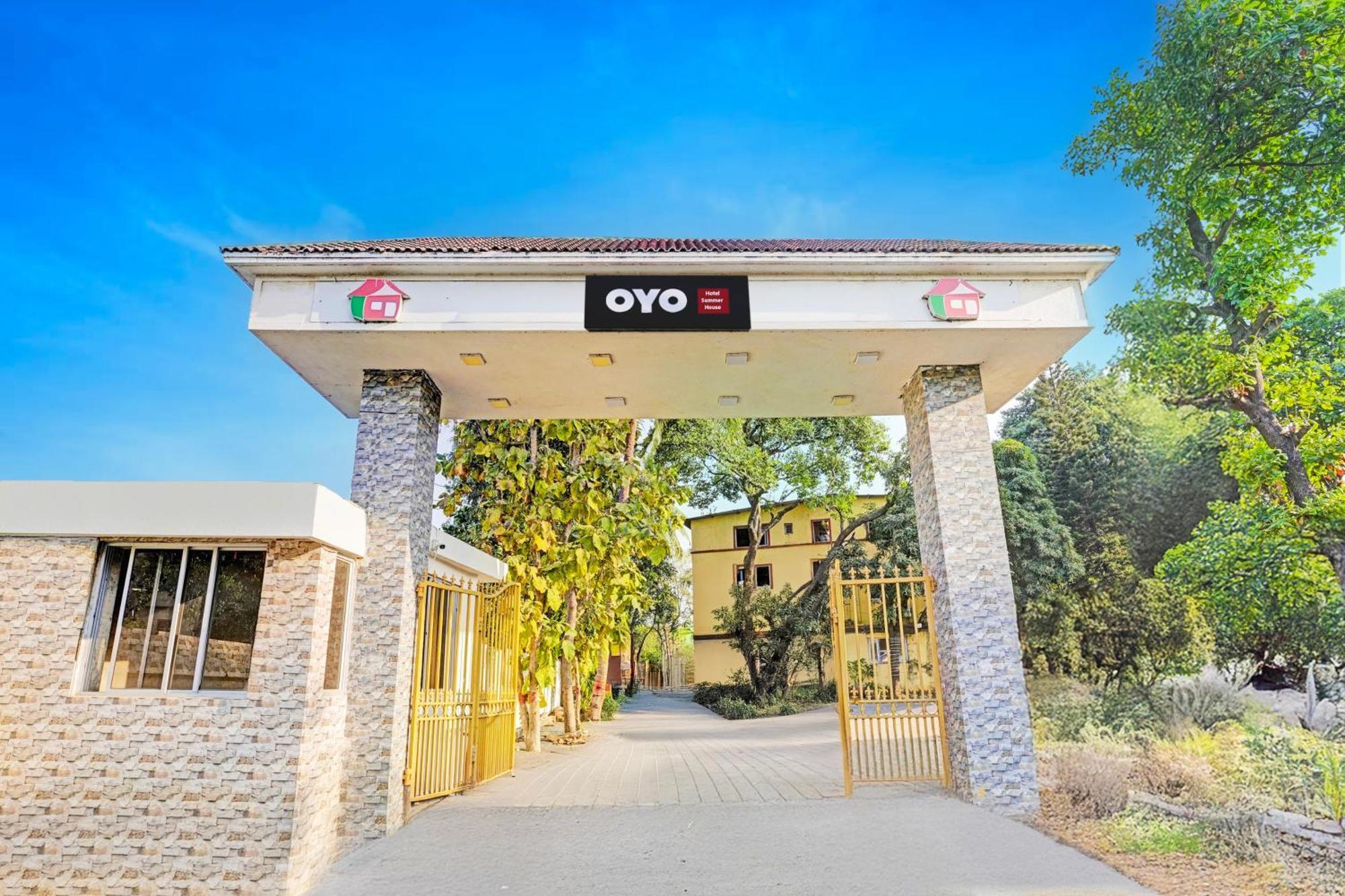 Hotel O Summer House Daman Luaran gambar