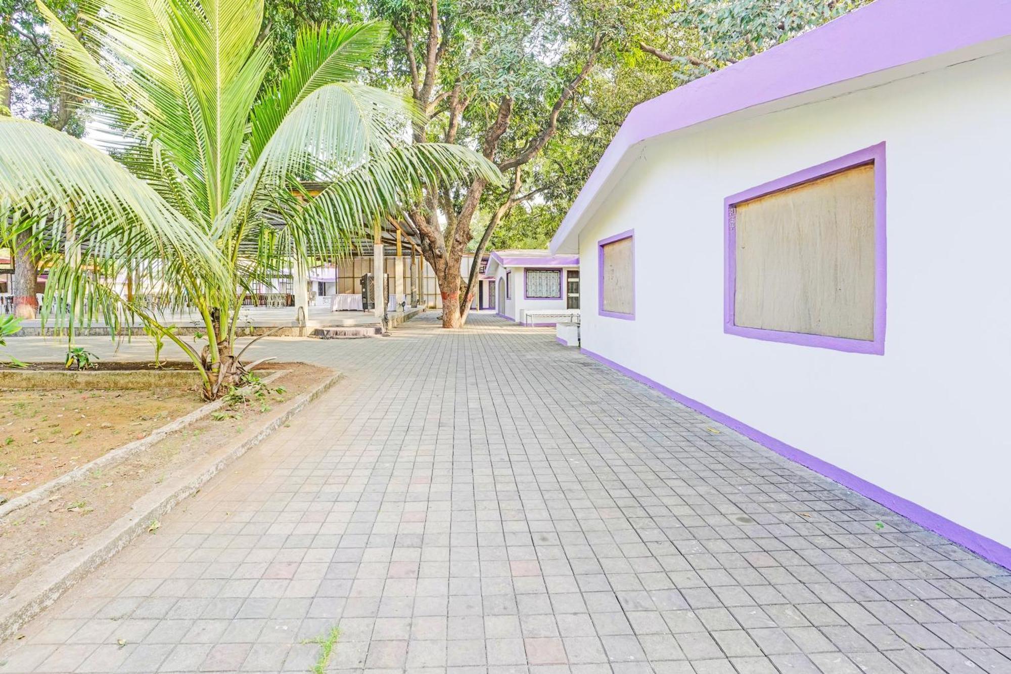 Hotel O Summer House Daman Luaran gambar
